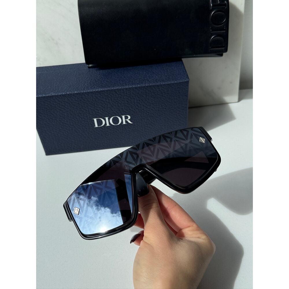 NEW Dior CD Diamond M1U Clip On Sunglasses in Black $740 - Picture 4 of 11